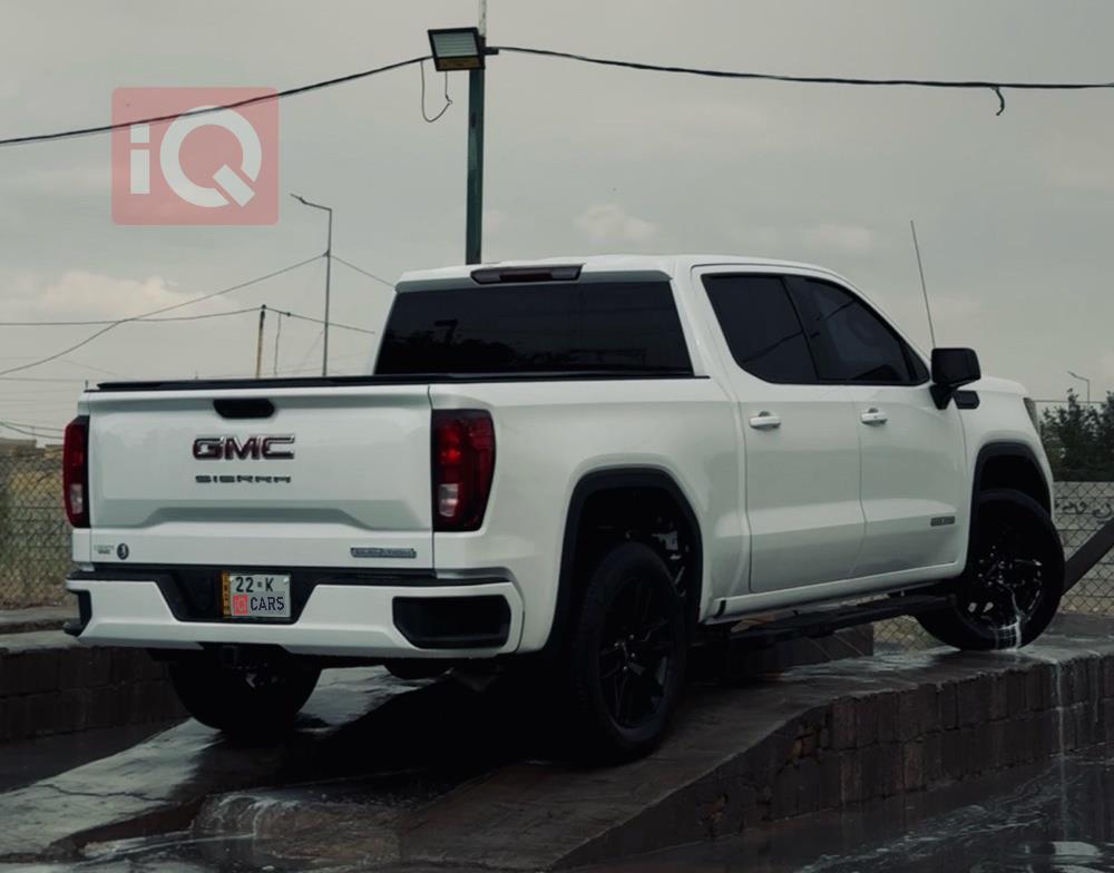 GMC Sierra